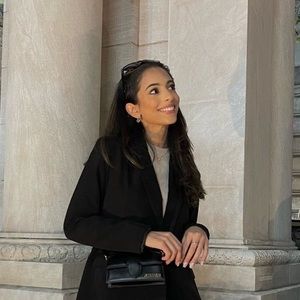 Meet your Posher, Nadia